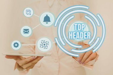 El yazısı işareti Top Header. Elektronik bir belgede bir sayfanın tepesindeki iş konsepti metni veya Sanal Düğmeye Basan Bayan Tutma Tableti Geleceği Gösteren Teknoloji.