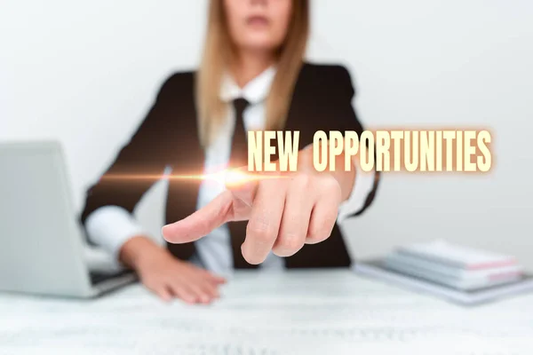 Conceptual display New Opportunities. Business approach exchange views condition favorable for attainment goal Assistant Offering Instruction And Training Advice, Discussing New Job — Stock Photo, Image