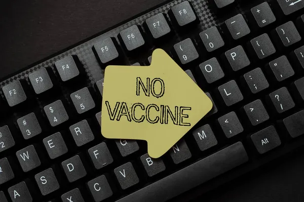 Pisanie wyświetlania tekstu No Vaccine. Business overview not provided of immunity against one or several diseases Programista Tworzenie nowego oprogramowania, pisanie kodu Język programowania — Zdjęcie stockowe