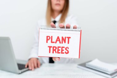 Metin başlığı Bitki Ağaçlarını sunar. Arazi ekimi ve orman stajyerliği için ağaç dikme yeni bir iş yeri kurma, Öğrenci Raporu Sunumu Çalışmaları