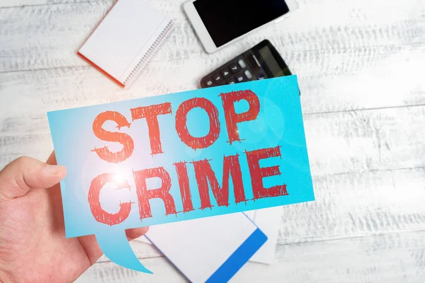 Testo che mostra ispirazione Stop Crime. Panoramica aziendale lo sforzo o il tentativo di ridurre e scoraggiare la criminalità e criminali Nuove idee di pianificazione e ricerca aziendale Scrivere note importanti — Foto Stock