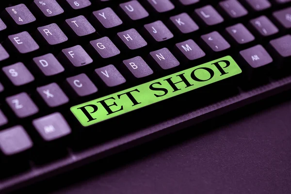 Text zeigt Inspiration Pet Shop. Geschäftsübersicht Einzelhandelsunternehmen, die verschiedene Arten von Tieren an die Öffentlichkeit verkaufen und Speed Tipping Lektionen und Tipps anbieten, um die Genauigkeit der Tastatur zu verbessern — Stockfoto