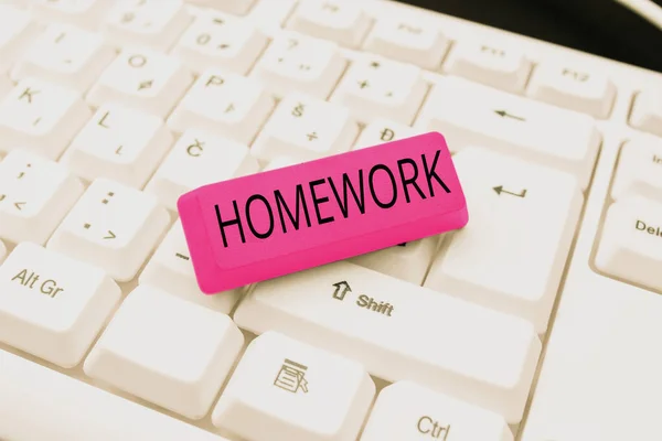 Kavramsal manşet ödevi. Sınıf dışında veya evde yapılması gereken kavramsal fotoğraf ödevi Zor Program Kodları Yazmak, Yeni Eğitim Kitabı Yazmak — Stok fotoğraf