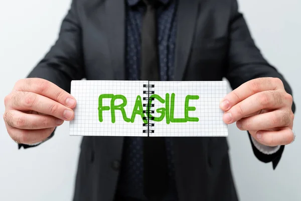 Λεζάντα κειμένου που παρουσιάζει το Fragile. Business concept Breakable Handle with Care Bubble Wrap Γυαλί Επικίνδυνα Αγαθά Παρουσιάζοντας Νέα Σχέδια και Ιδέες — Φωτογραφία Αρχείου