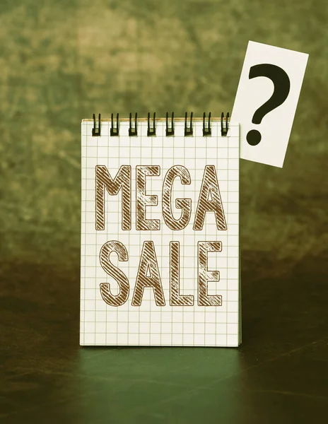 Υπογραφή εμφάνισης Mega Sale. Εννοιολογική φωτογραφία Η ημέρα γεμάτη από ειδικές προσφορές για ψώνια και βαριές εκπτώσεις Brainstorming Η νέα ιδέα των λύσεων και απαντήσεων που αναζητούν περισσότερες ενδείξεις — Φωτογραφία Αρχείου