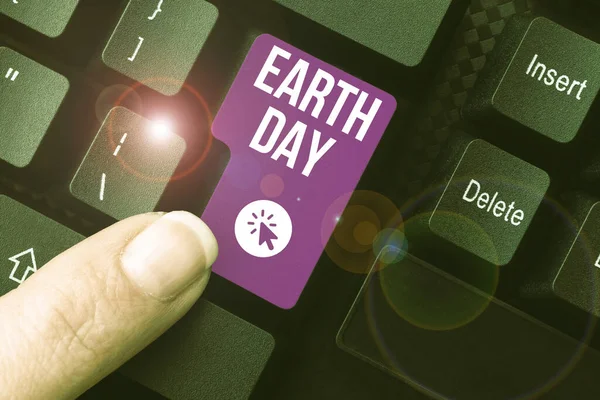 Inspiration showing sign Earth Day. Word for Worldwide celebration of ecology environment preservation Writing Comments On A Social Media Post, Typing Interesting New Article — Stock Photo, Image