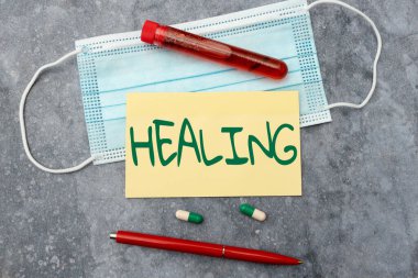 İlham, iyileşme işaretini gösteriyor. Yaralı Yazma Reçeteli İlaç Laboratuvarı Testi ve Analizlerine Yardım Etme İşletme yaklaşım süreci