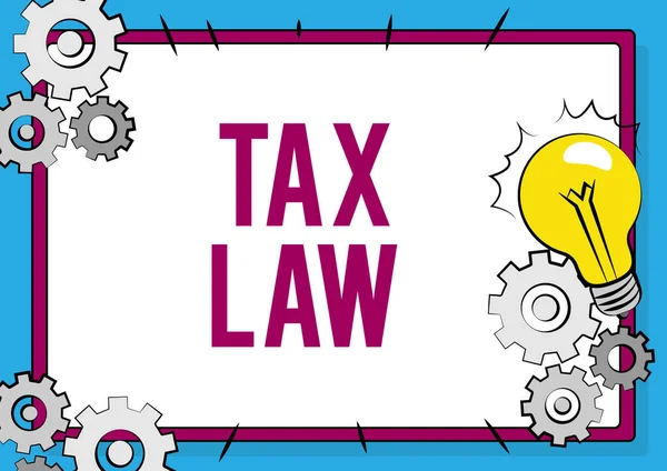 Tax Law 를 보여 주는 텍스트 캡션. 부동산 가치에 대한 정부 평가나 거래에 기록된 말, 오래 된 가치 기준을 유지하고, 온라인 파일을 유지하고, 부서진 키를 제거하고 — 스톡 사진