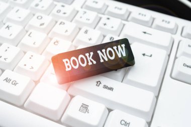 Şimdi Kitap 'ı gösteren metin işareti. İş vitrininde otel konaklama ya da uçak bileti rezervasyonu yapın Yeni bir kitap yaratın, bilgisayar oyunları oynayın, yeni içerik kopyalayın