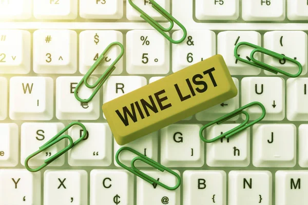 Señal que muestra la lista de vinos. Palabra para menú de selecciones de vino para la compra típicamente en un restaurante Creación de un nuevo concepto de juego de mecanografía, Soluciones abstractas de problemas de mecanografía — Foto de Stock