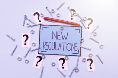 Yeni Yönetmelikleri gösteren metin işareti. Kural kavramının anlamı, hükümetin düzen kontrolüne bir şeyler yaptırdı Bakım araçları ve teçhizat tamircisi ve mühendisi tamir etti