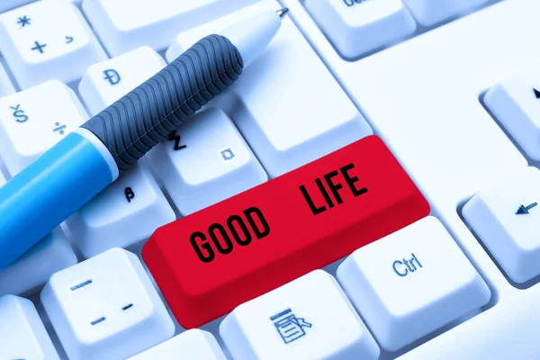 Texto que presenta Good Life. Word for living in comfort and luxury with few problems or worries Typing Product Title And Descriptions, Introduciendo códigos de datos importantes —  Fotos de Stock