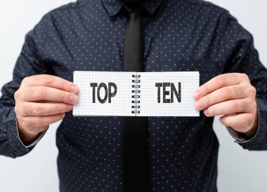 Kavramsal görüntü Top 10. Yeni Planlar ve Planlama Sürecini Gösteren Fikirler Sunan popüler müzik listelerindeki en popüler on şarkı veya kaydı İnternet Konsepti