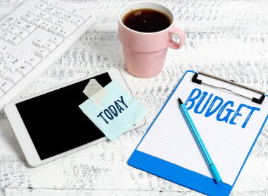 Bütçeyi gösteren mesaj işareti. Kavram, belirli bir süre için gelir ve harcama tahmini anlamına gelir Kablosuz İletişim Sesi ve Video Aramaları Önemli Notlar