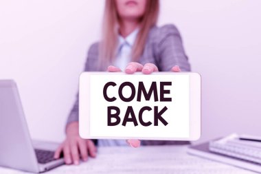 Kavramsal manşet, geri gel. İş kavramı, bir insanın sevdiklerinin yaşadığı bir yere dönmesini ister. Mali Danışman, Tasarruf Bahşişi Veren, Girişimci Anlaşmaları Tartışan