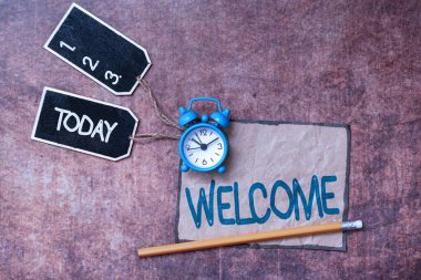 Metin başlığı sunar: Hoşgeldiniz. İş dünyası örneği ya da birisini kibarca ya da dostça karşılama şekli İş yerinde Parlak Akıllı Fikirleri Geliştirmek için Zaman Yönetimi Planları