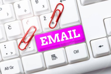 Kavramsal ekran e- postası. İşletme genel görünümü, posta Yayınlama Yazılı Belgeler Çevrimiçi, Uzun Derece Sözleşmesi Yazılıyor, Bir grup e- posta kullanarak bir ticari ileti gönderme