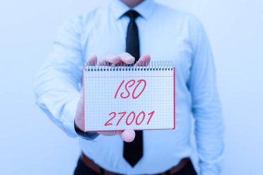 El yazısı Iso 27001. Yeni Planlar ve Planlama Sürecini Gösteren Fikirler Sunan bir bilgi güvenliği yönetim sistemi için iş fikri belirtimi