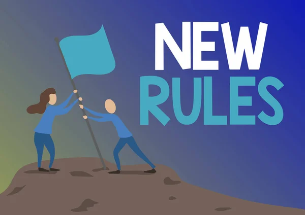Konceptuell visning Nya regler. Begreppet betyder nyligen en av en uppsättning explicita eller förstådda regler Man och kvinna Ritning stående sätta upp flagga på toppen av berget. — Stockfoto