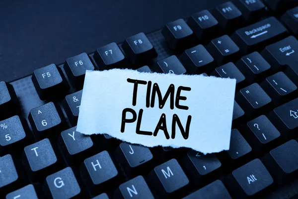 Ручная надпись Time Plan. Бизнес демонстрирует систему оплаты товаров в рассрочку или в обычном режиме. — стоковое фото