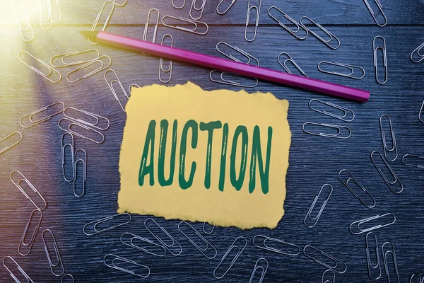 Inspiration showing sign Auction. Concept meaning Public sale Goods or Property sold to highest bidder Purchase Bright New Ideas Fresh Office Design Work Problems And Solutions — Stock Photo, Image