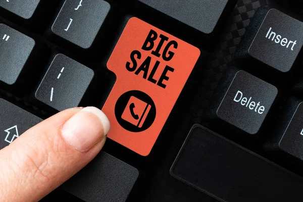 Text zobrazující inspiraci Big Sale. Koncept znamená uvedení produktů na vysokou slevu Skvělá cena Černý pátek Stahování on-line souborů a dat, Nahrávání programovacích kódů — Stock fotografie