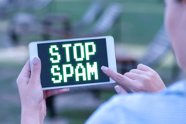 Tekst met inspiratie Stop Spam. Internet Concept beëindigen van de opdringerige of ongepaste berichten verzonden op het Internet Spraak- en videogespreksmogelijkheden Verbinden van mensen samen — Stockfoto