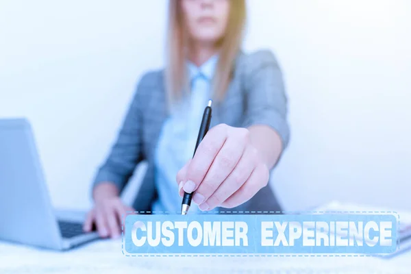 Text sign showing Customer Experience. Conceptual photo product of interaction between organization and buyer Giving New Hires Company Introduction, Explaining Business Policies — Stock Photo, Image