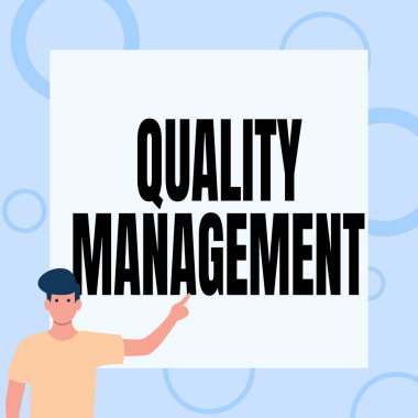 Kalite Yönetimi 'ni gösteren bir tabela. İş genel değerlendirmesi: Mükemmellik Seviyesi Yüksek Standart Ürün Hizmetleri Centilmen İşaret Çizen Beyaz Tahtadaki İşaret Parmağı.