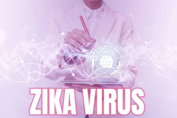 El yazısı işareti Zika Virüsü. Öncelikle Aedes sivrisinekleri tarafından bulaşan bir virüsün sözcüğü Üniformalı Kadın Fütürist Mobil Holografik Ekran Kullanımı. — Stok fotoğraf