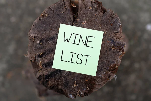 Signo de texto que muestra Wine List. Concepto que significa menú de selecciones de vino para comprar típicamente en un restaurante Pensando en nuevas ideas brillantes Renovando la creatividad y la inspiración — Foto de Stock