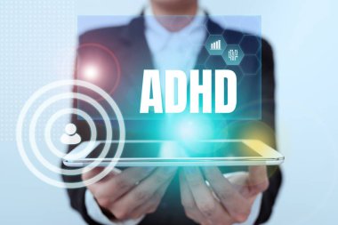 Adhd 'i gösteren bir tabela. İş konsepti Hiperaktif Çocukların Akıl Sağlığı Bozukluğu Üniformalı Kadın Tutma Dokunmatik Defteri Geleceği Gösteren Sanal Arayüz.