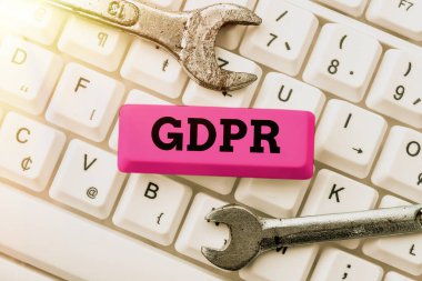 Gdpr gösteren metin işareti. AB vatandaşlarının kişisel verilerini ve mahremiyetini koruyan, Yeni Kelime İşleme Programı yaratan, Karmaşık Programlama Kodlarını Düzelten iş yaklaşımı düzenlemesi