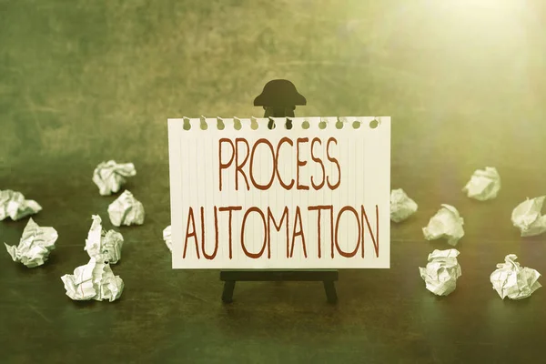 Signe d'écriture Automatisation des processus. Mot écrit sur la transformation Robotique rationalisée Pour éviter la redondance Penser à de nouvelles idées lumineuses Renouveler la créativité et l'inspiration — Photo
