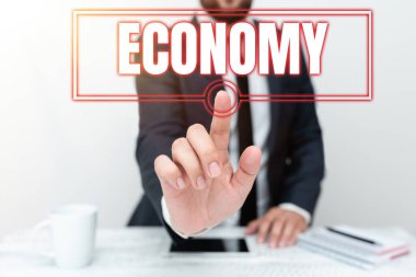 Ekonomi ilhamını gösteren bir metin. Finansal Kaynaklar Yönetimi Muhasebe Bilgi Analizi Sunar İletişim Teknolojisi Akıllı Telefon Ses ve Video Çağrı