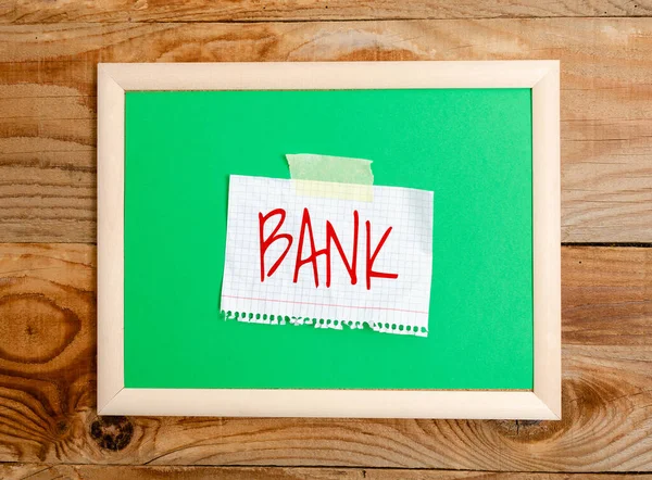 Handschrift tekst Bank. Zakelijk overzicht Een organisatie waar tonen en bedrijven geld kunnen lenen Weergave van verschillende kleuren Sticker Notes Arranged On flatlay Lay Achtergrond — Stockfoto