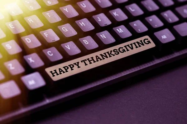 Konceptuell bildtext Glad Thanksgiving. Affärsidé Skördefestival Nationell helgdag firas i november Sammanfattning Skriva nytt filmmanus, skapa motivationstal online — Stockfoto