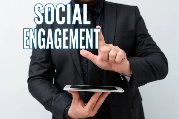 Text showing inspiration Social Engagement. Word for Degree of engagement in an online community or society Presenting New Technology Ideas Discussing Technological Improvement — Stock Photo, Image