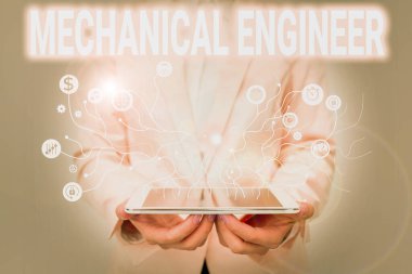 El yazısı, makine mühendisi. Üniformalı Kadın Tekniğinde Uygulamalı Mühendislik Disiplini Geleceğin Teknolojisini Gösteren Tablet Bekleme ve Tutma.