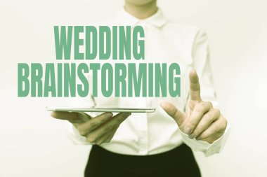 Wedding Beyin Fırtınası ilhamını gösteren bir metin. Yeni Teknoloji Fikirlerini Sunarak Teknolojik Gelişmeyi Tartışan Ekonomik bir iflasta Evlenmek