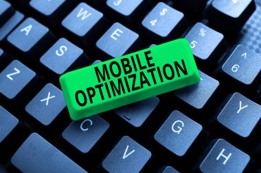 Metin Mobil Optimizasyonu yazılıyor. El bilgisayarı ya da Tablet Aygıtları Bilgisayar Mühendisliği Konsepti, Kırık Klavye Tamiri için Alan İçeriği Yeniden Biçimlendirmesi anlamına gelen kavram