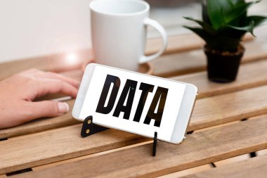 El yazısı işareti Data. Bilgi Parçası Gerçekler ve istatistikler için Kaynak Ses ve Görüntü Arama Yetenekleri İnsanları Birleştirir