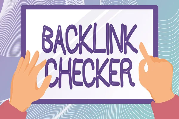 Inspiráció a Backlink Checker feliratot mutatja. Üzleti kirakat Keresse meg a versenytársak legértékesebb is és spot minták Hands Illustration Holding rajz Tablet Scree Információ mutatása. — Stock Fotó