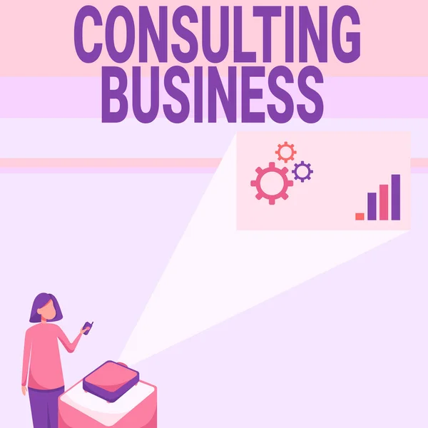 Texto del pie de foto que presenta Consulting Business. Los expertos conceptuales de la firma de la consultoría fotográfica dan a la señora del consejo profesional que sostiene el proyector Control remoto que presenta el crecimiento del gráfico. — Foto de Stock