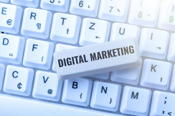 Έμπνευση που δείχνει σημάδι Digital Marketing. Επιχειρηματική προσέγγιση Search Engine Optimazation Pay per Click Ad Internet Formatting And Compiling Online Datas, Αφηρημένο φύλλο επεξεργασίας — Φωτογραφία Αρχείου