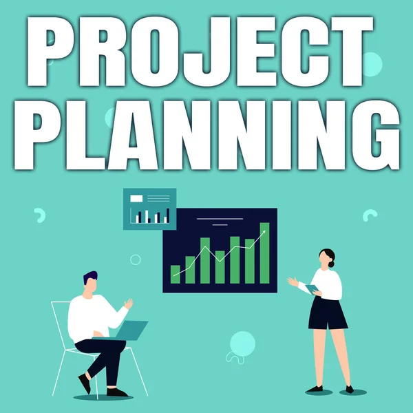 Signo de texto que muestra Planificación de proyectos. Horarios de visión general de negocios como gráficos de Gantt para planificar el progreso del informe Man Using Laptop and Girl Standing Sharing Ideas For Improvement. — Foto de Stock