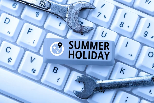 Conceptueel bijschrift Zomervakantie. Business showcase speciale periode van tijd in de zomer voor ontspanning en plezier Typing Program Functionele beschrijvingen, Het creëren van nieuwe e-mailadres — Stockfoto