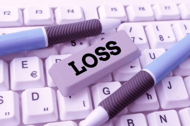 İlham kaybını gösteren bir metin. Kavramsal fotoğraf: artık bir şeyiniz yok ya da daha azı yok. Sunum İletisi Yazma, Yeni E- posta Parolası Yeniden Yazılıyor