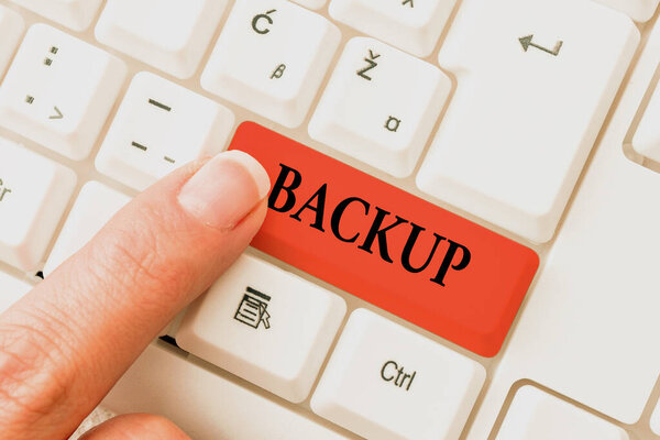 Резервное копирование почерка. Копия бизнес-идеи файла или другой информации о товаре, сделанной в случае потери оригинала, связанной с интернет-друзьями, знакомством в Интернете