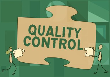 Kalite Kontrolü sunan metin başlığı. İnternet Konsepti, standartlara göre satılan ürün veya servisin Yapbozun İki Parçasını Birleştiren Yapboz Takımının Çizimine Uyduran Meslektaşlar.